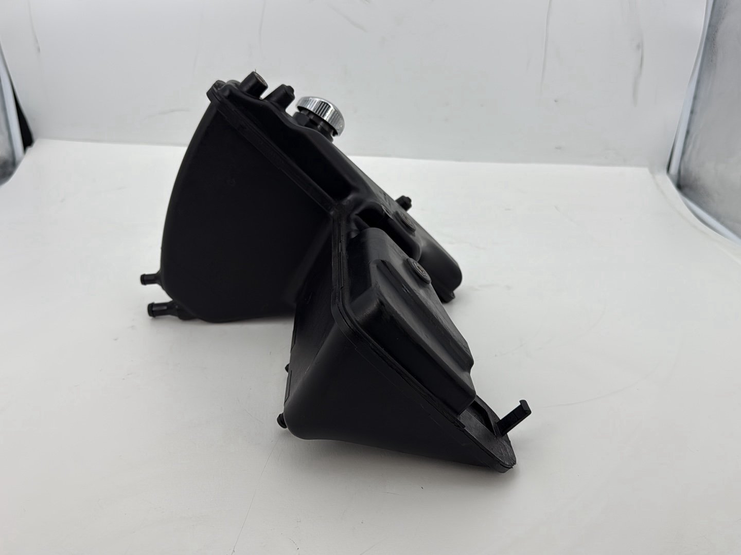 2009 Harley Sportster XL1200C 1200 Custom OEM Oil Tank Reservoir Bottle Canister & Dipstick