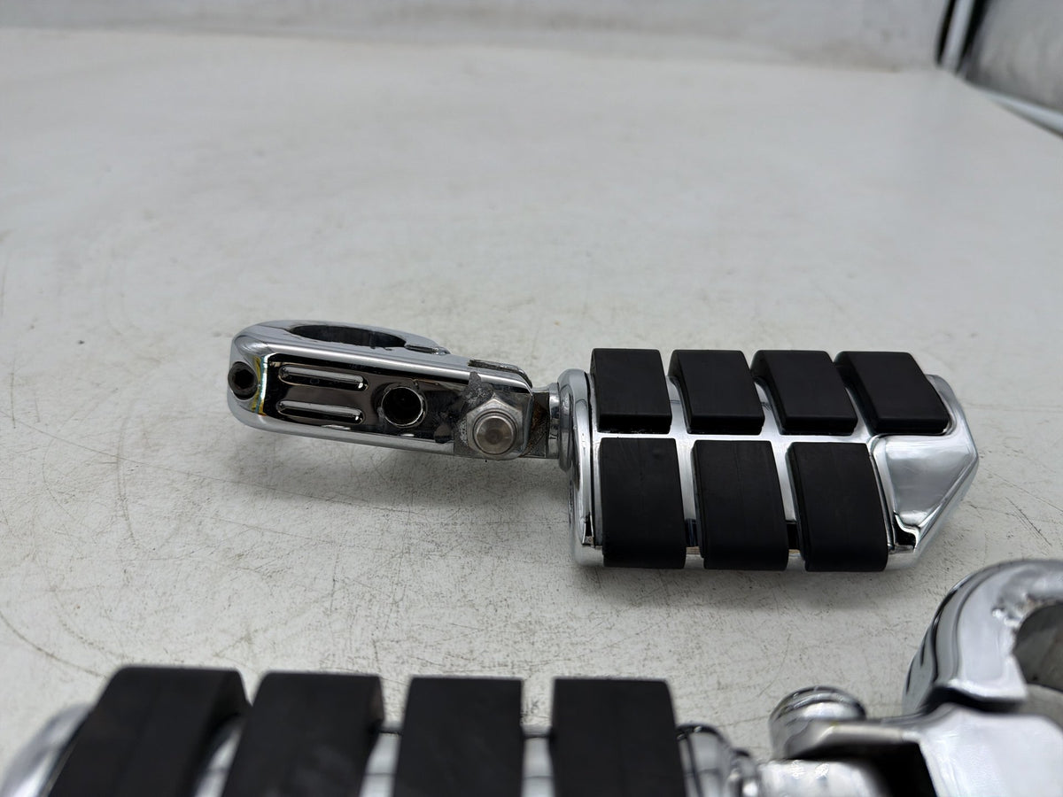 2012 Harley Street Glide Touring FLHX OEM Front Right Left Highway Foot Pegs