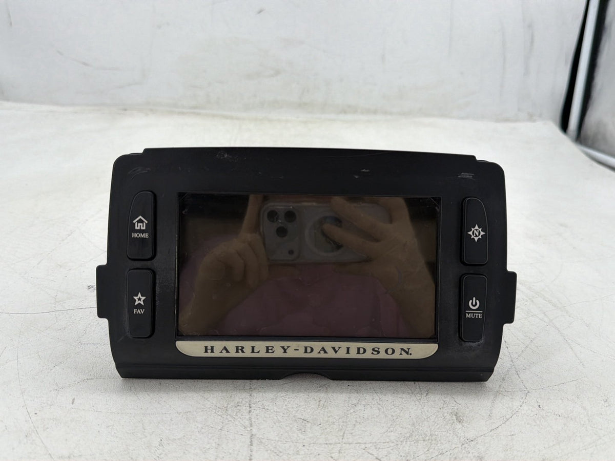 2018 Harley Road Glide Touring FLTRXS OEM Digital Media Receiver Head Radio Player