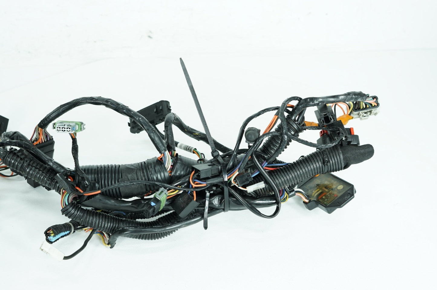 2007 - 2011 Harley-Davidson Touring Electra Ultra Front Sub Wiring Harness Loom Interconnect 70232-08