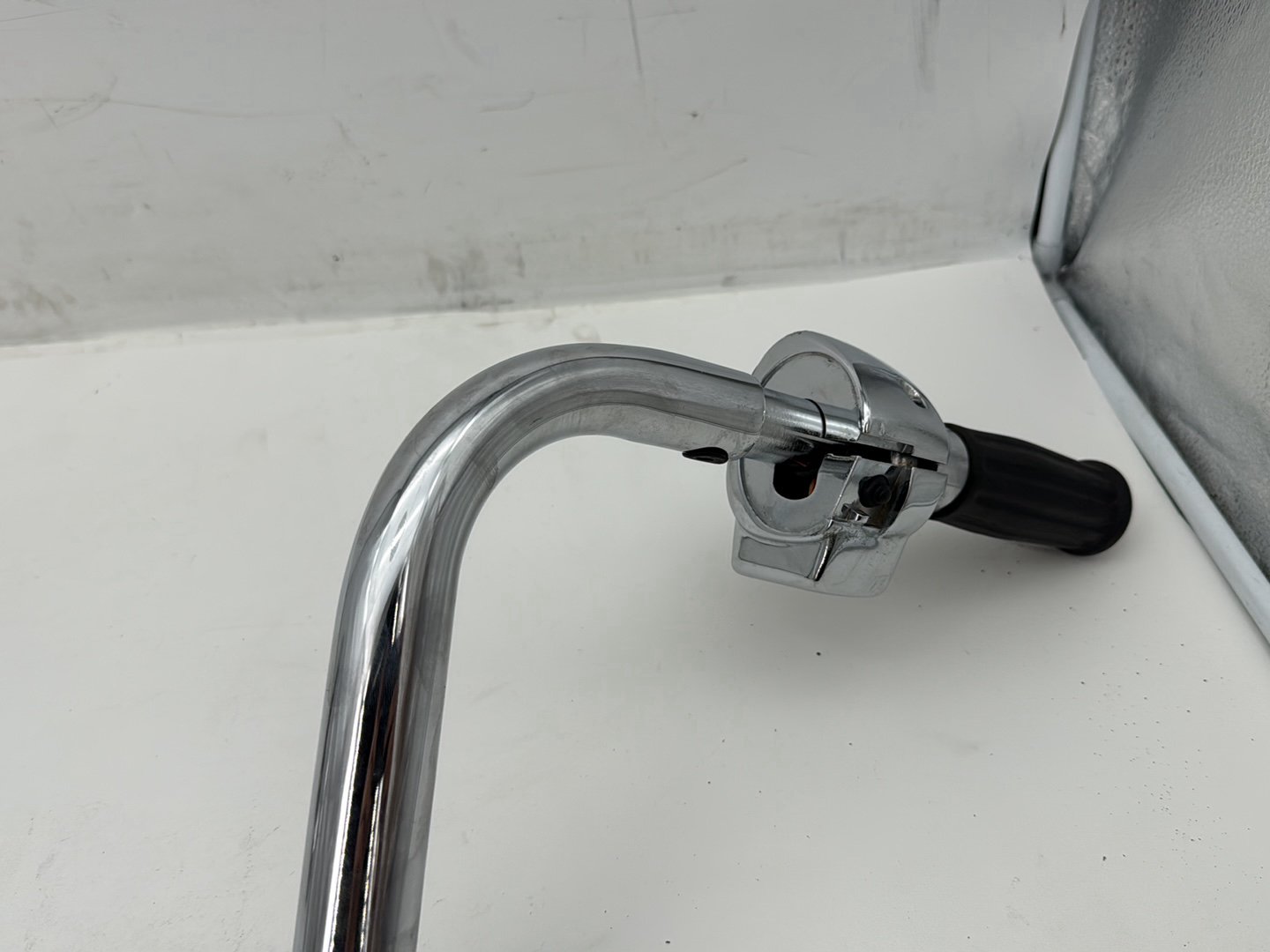 2011 Harley Road King Touring Classic Handlebars Left Right Switches Controls