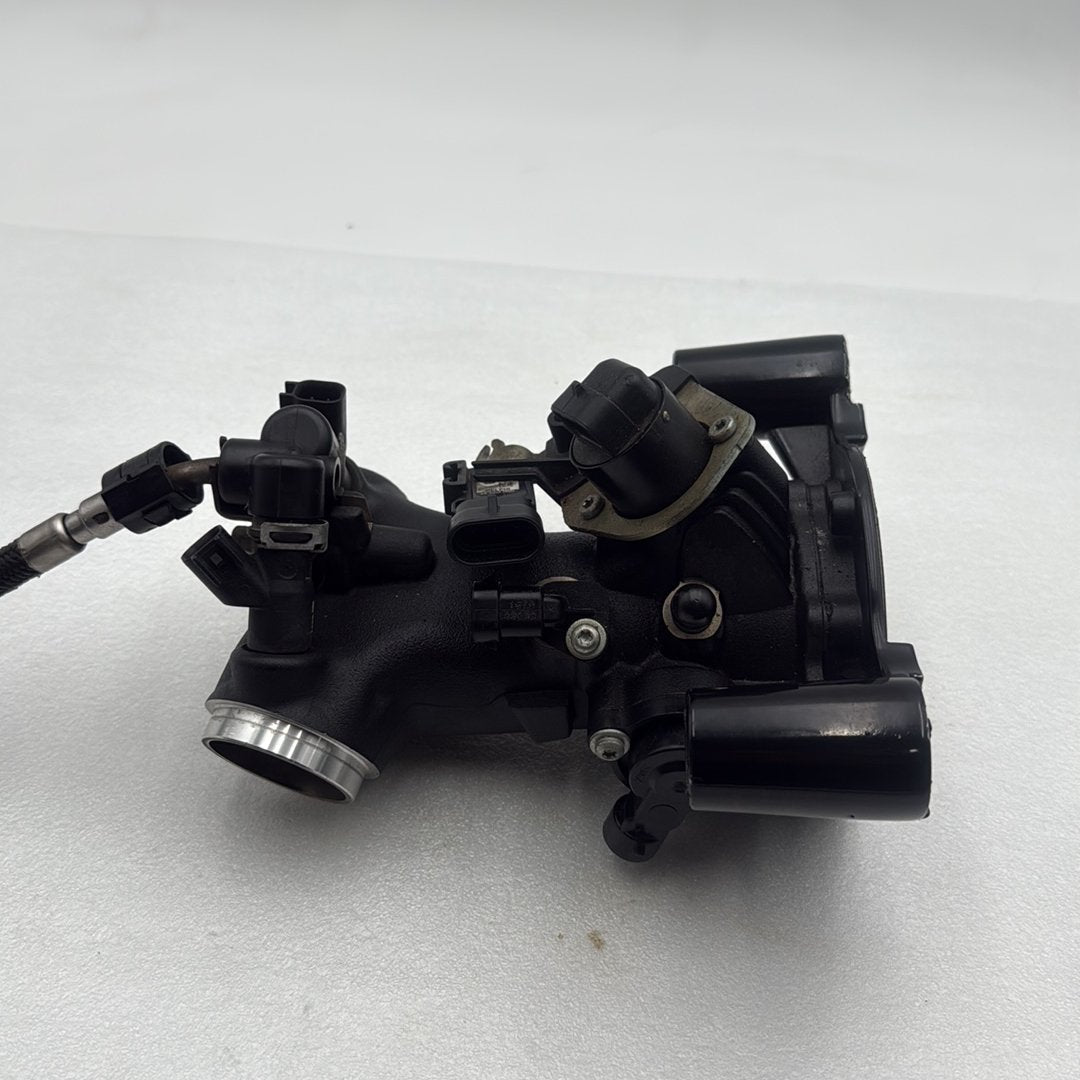 2007 - 2017 Harley-Davidson Dyna Wide Glide Engine Intake Manifold Throttle Body 27708-06A