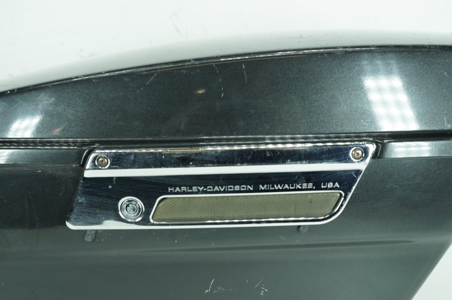 2007 - 2011 Harley-Davidson Touring Road King Classic Right 1 Saddlebag Luggage NO Key 90752-93