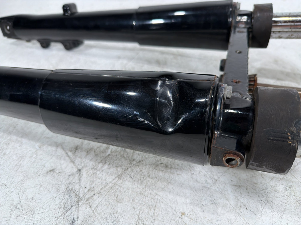 2006 Harley Electra Glide Touring Classic OEM Front Triple Tree Set & LH RH Fork Legs Sliders