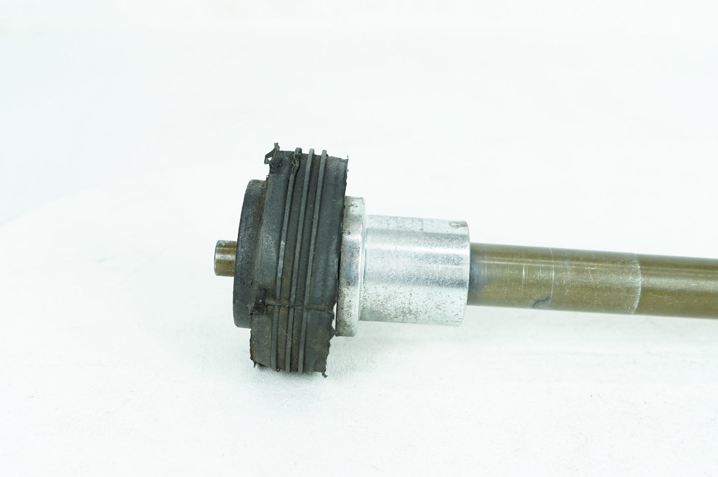 1999 - 2006 Harley-Davidson Touring Electra Glide Police Rear Fork Swingarm Pivot Bolt Shaft 47505-02