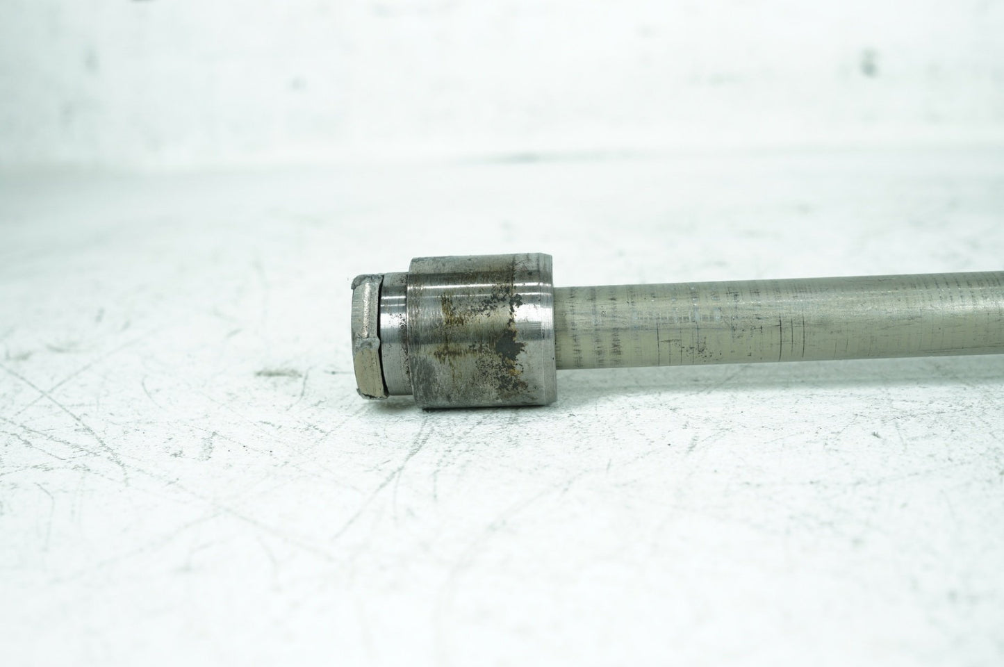 2007 - 2017 Harley-Davidson Dyna Switchback Rear Fork Swingarm Pivot Bolt Shaft 47641-06