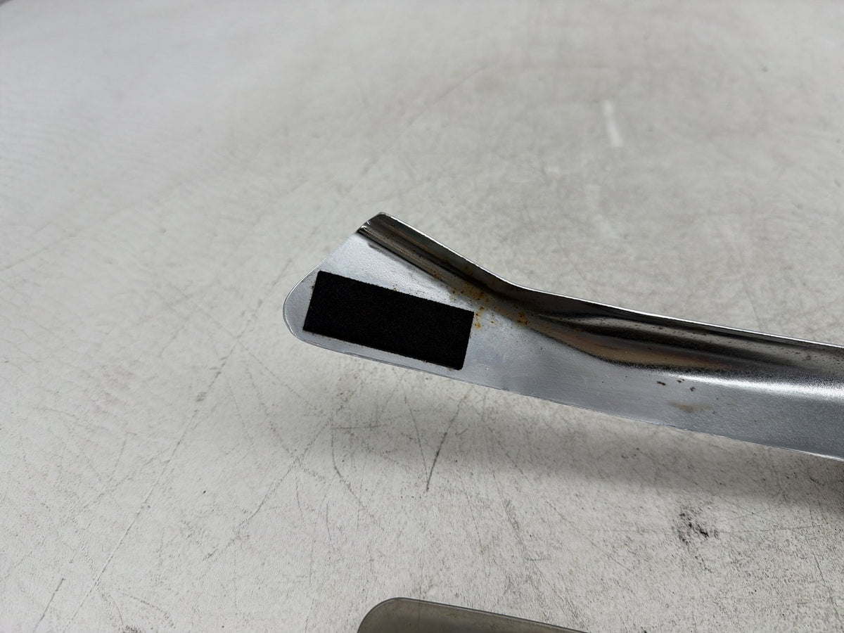 04 Harley Electra Glide Touring Ultra OEM Left Right Flare Wind Deflector Cover