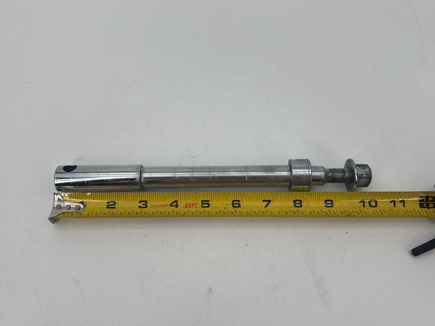 1999 - 2006 Harley-Davidson Dyna Low Rider Front Wheel Axle Bolt Shaft