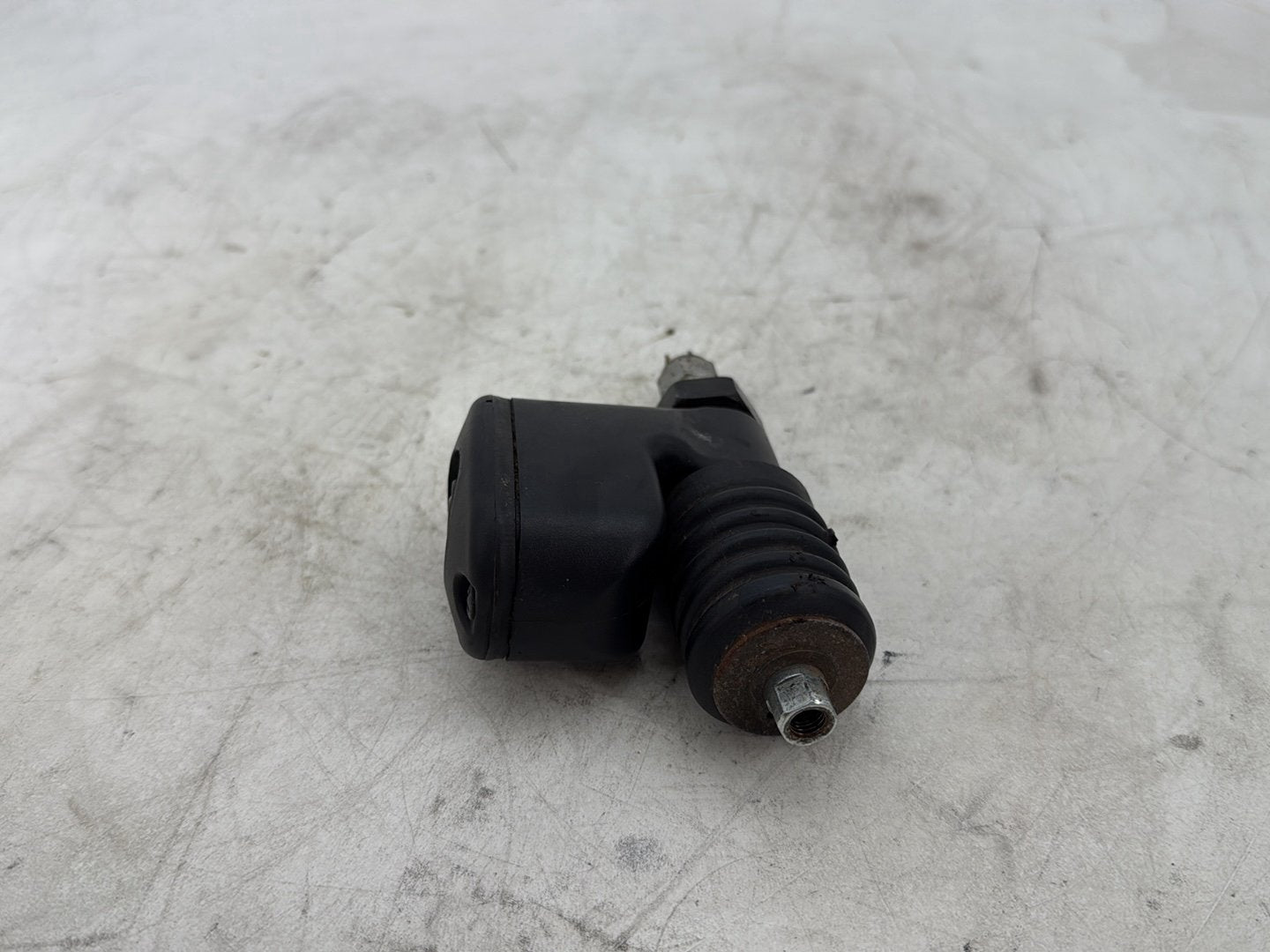 2012 Harley Dyna FXDF Fat Bob OEM Rear Brake Master Cylinder Reservoir