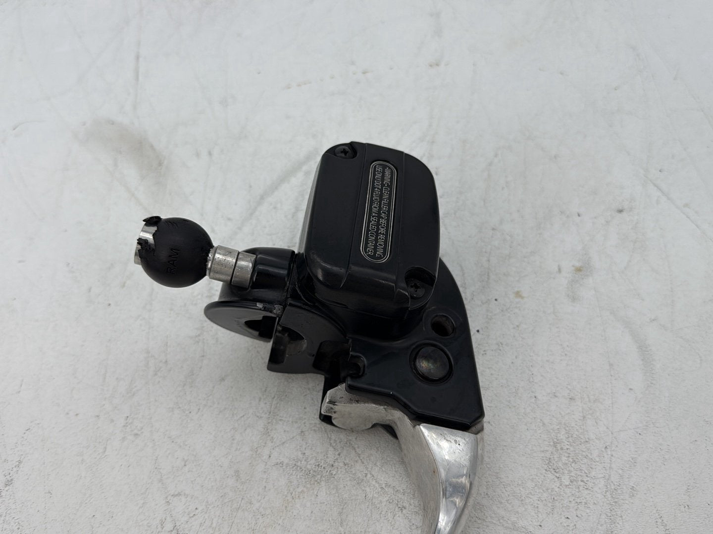 2017 Harley Road Glide Touring FLTRXS OEM Front Right Brake Lever Master Cylinder