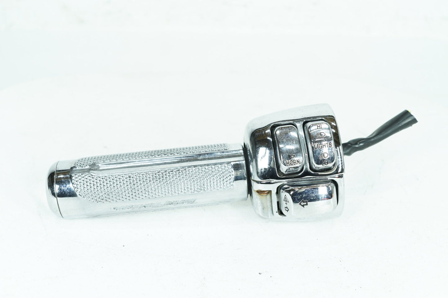 1999 - 2006 Harley-Davidson Dyna Low Rider Left Turn Signal Headlight Switches Controls 71567-96