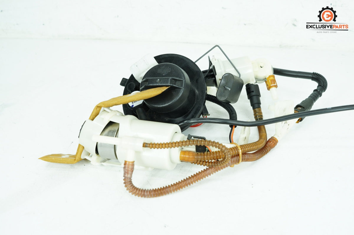 2010 Harley Touring FLHTCU Electra Glide Classic OEM Fuel Pump Gas Gasoline Petrol Sending