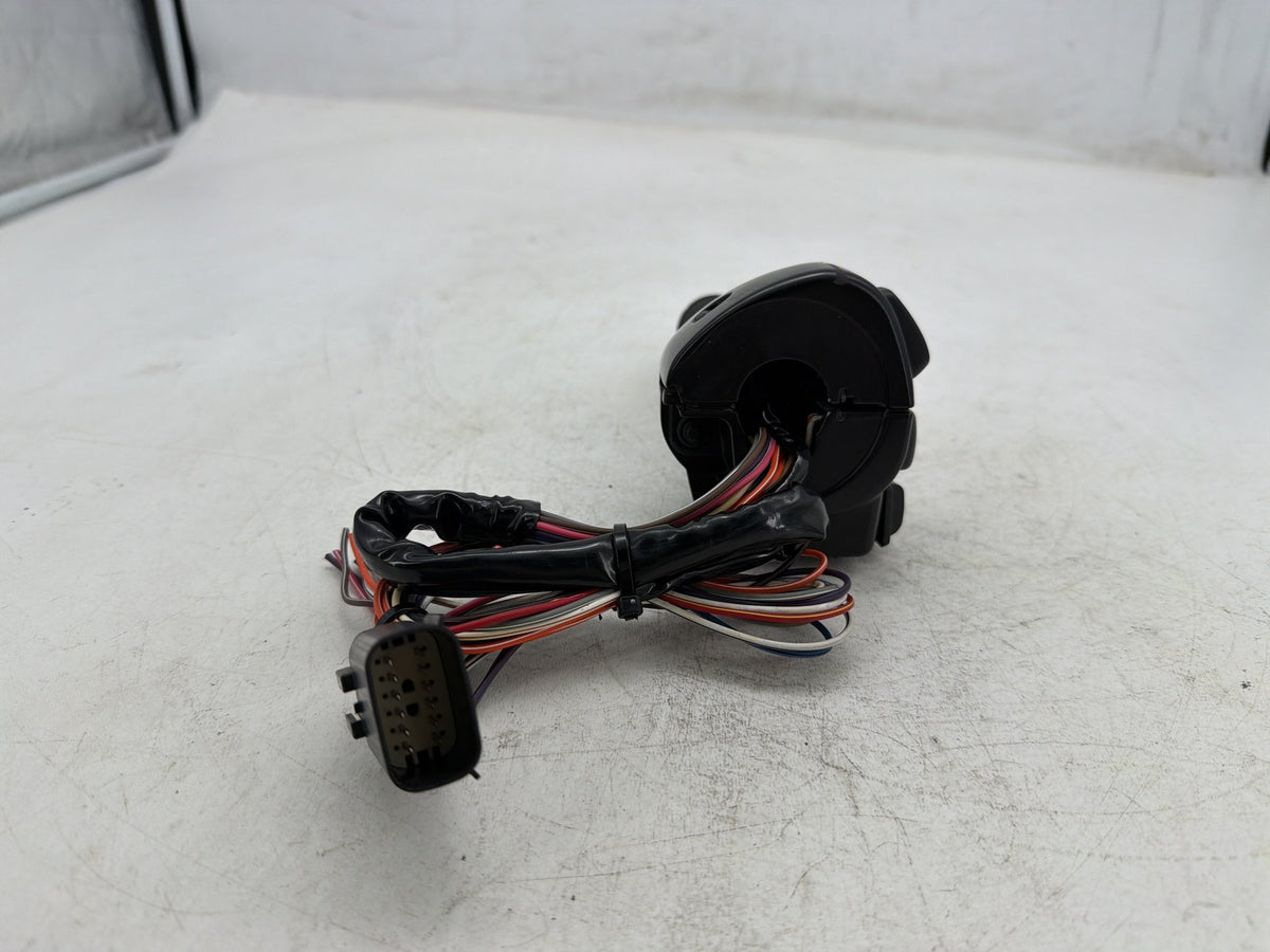 2009 Harley Street Glide Touring OEM Right Engine Start Kill Switches Controls