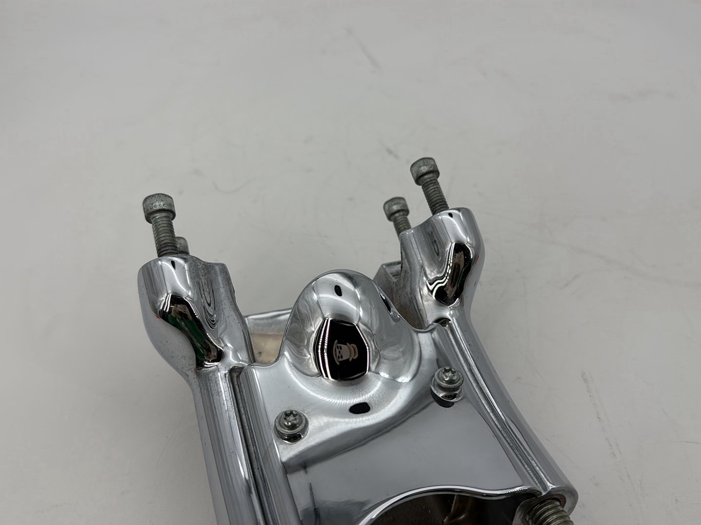 2009 Harley Sportster XL1200C 1200 Custom OEM Front Handlebar Riser Top Clamp Chrome