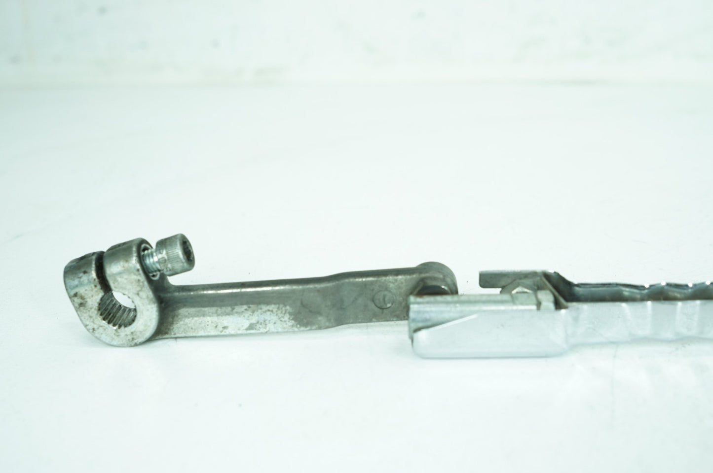 1999 - 2006 Harley-Davidson Softail Fat Boy Gear Shifter Lever w/ Rod linkage 	34564-90B