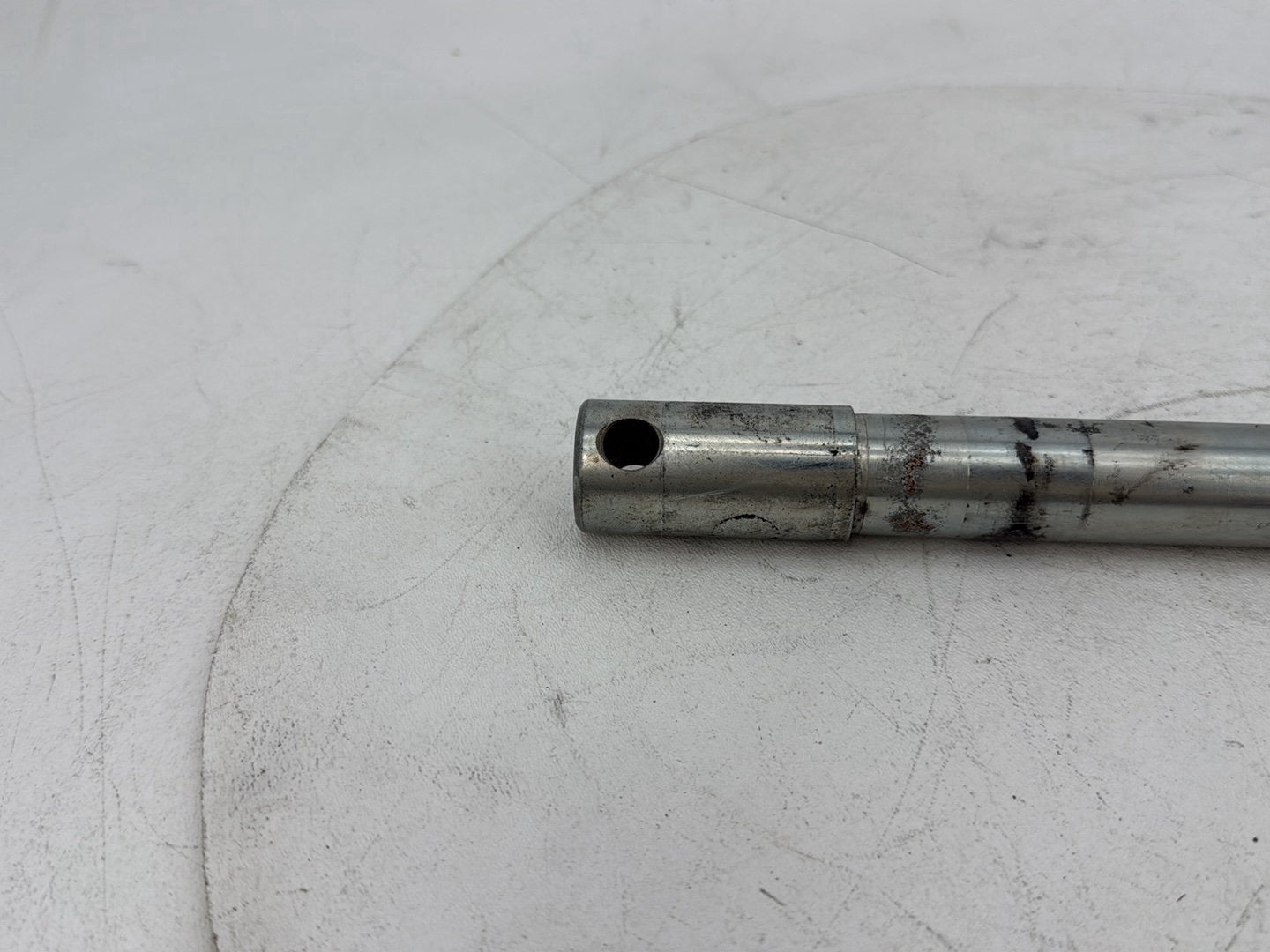 1999 - 2006 Harley-Davidson Touring Electra Glide Ultra Front Wheel Axle Bolt Shaft 43364-00