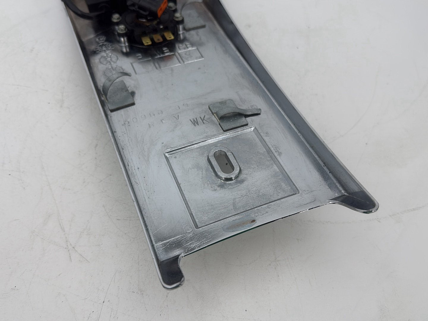 2005 Harley Touring FLHRCI Road King Classic OEM Fuel Gas Tank Dash Console NOKey