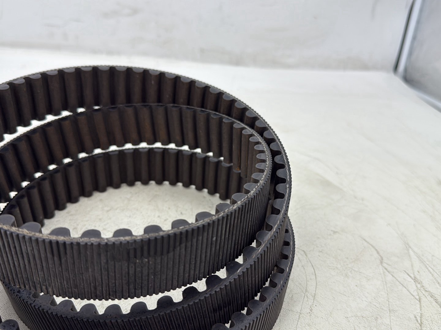 1998 Harley Touring FLHTCUI Electra Glide Ultra OEM Rear Drive Belt