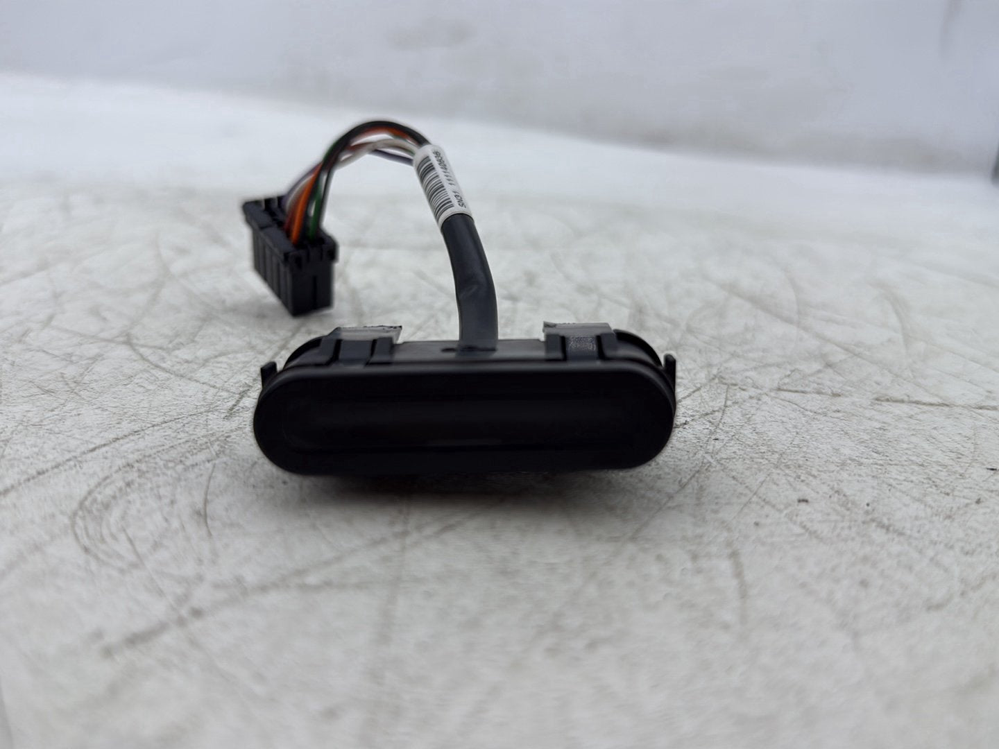 12 Harley Street Glide Touring FLHX OEM Dash Indicator Lamp Wire Plug 68789-96A