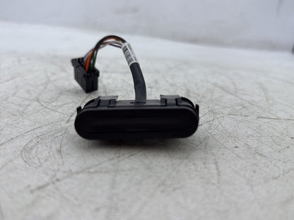 12 Harley Street Glide Touring FLHX OEM Dash Indicator Lamp Wire Plug 68789-96A