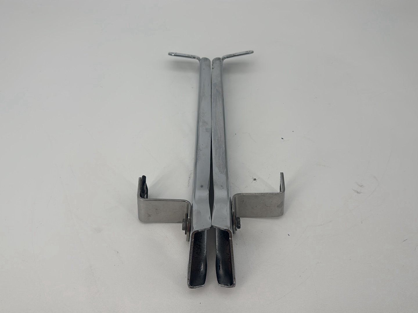 1999 - 2006 Harley-Davidson Touring Electra Glide Classic Left Right Saddlebag Fender Struts Brackets 90718-79C