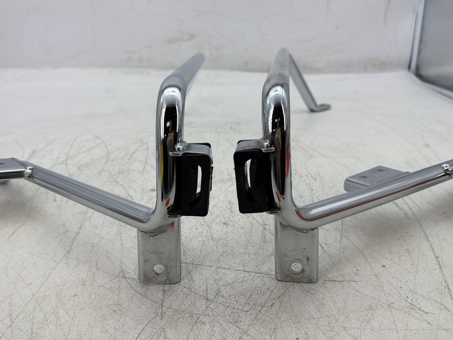 2012 Harley Street Glide Touring FLHX OEM Rear Left Right Saddlebag Guard Rails Bar