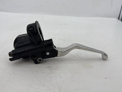 2006 Harley Sportster XL883C 883 Custom OEM Front Right Brake Lever Master Cylinder