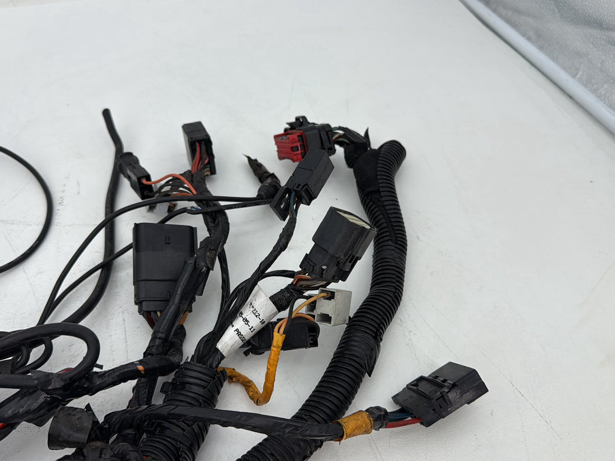2011 Harley Electra Glide Ultra OEM Front Sub Wiring Harness Loom Interconnect