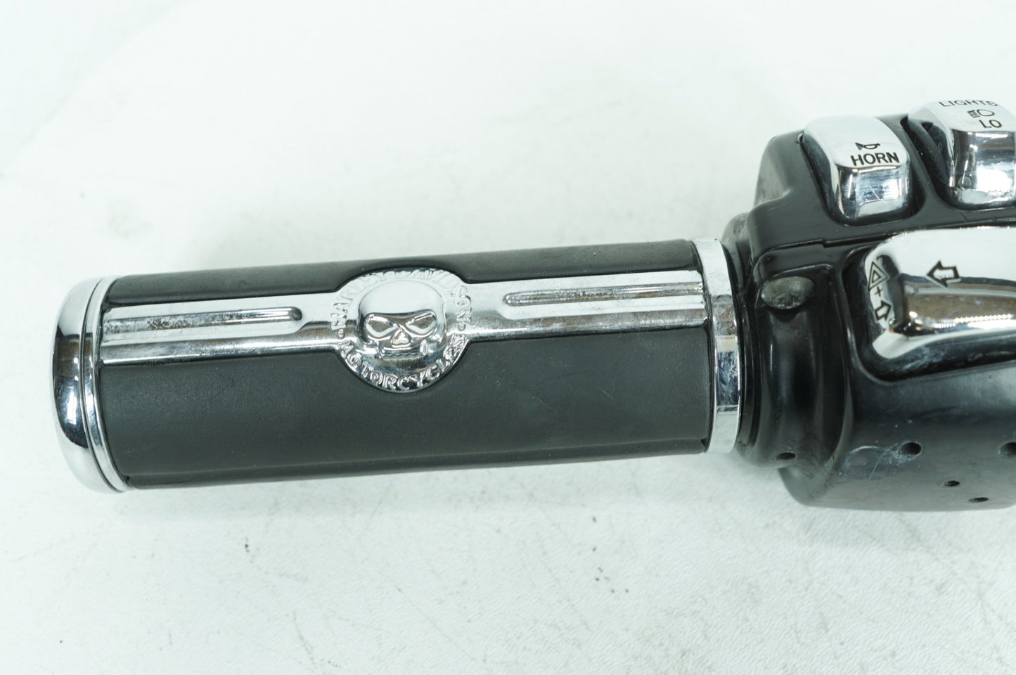 1999 - 2006 Harley-Davidson Softail Heritage Classic Left Turn Signal Headlight Switches Controls 71685-06A