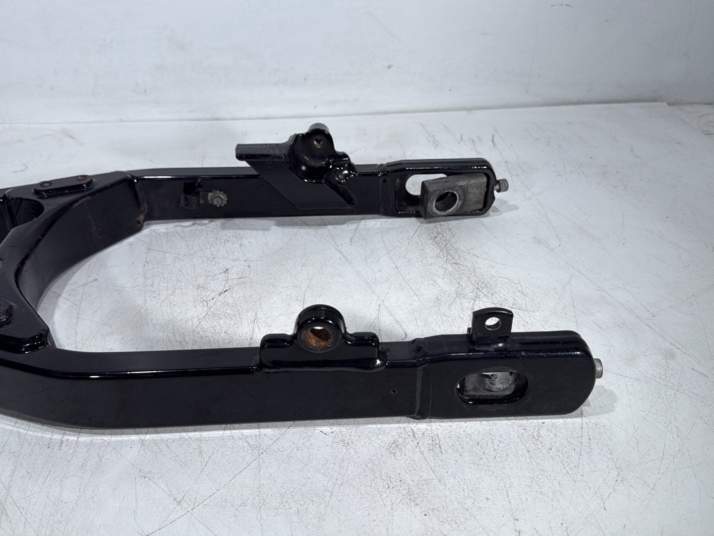 2015 Harley Dyna Low Rider FXDL OEM Rear Fork Swingarm Swing Arm