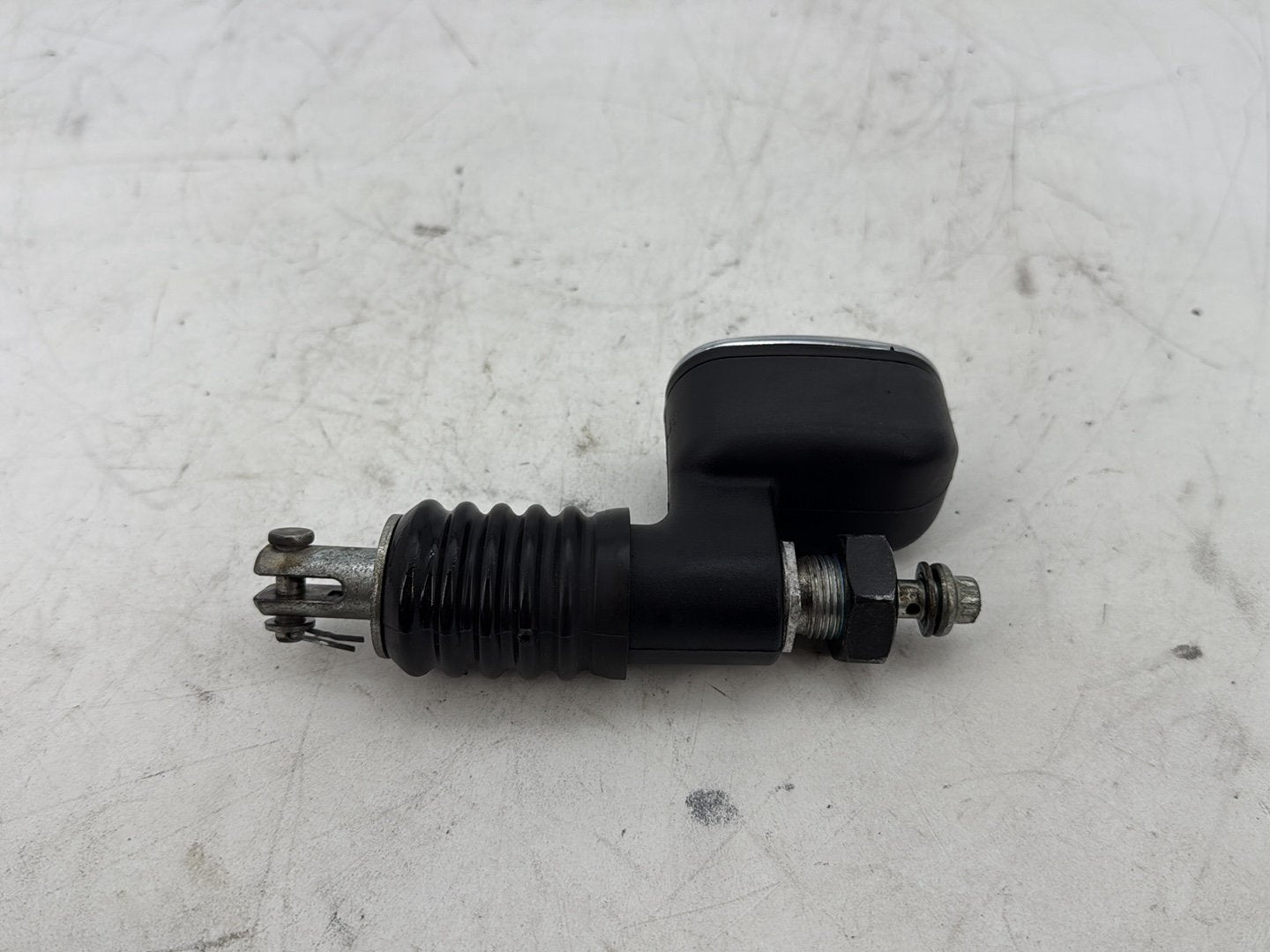 2002 Harley Heritage Softail Classic FLSTC OEM Rear Brake Master Cylinder Reservoir