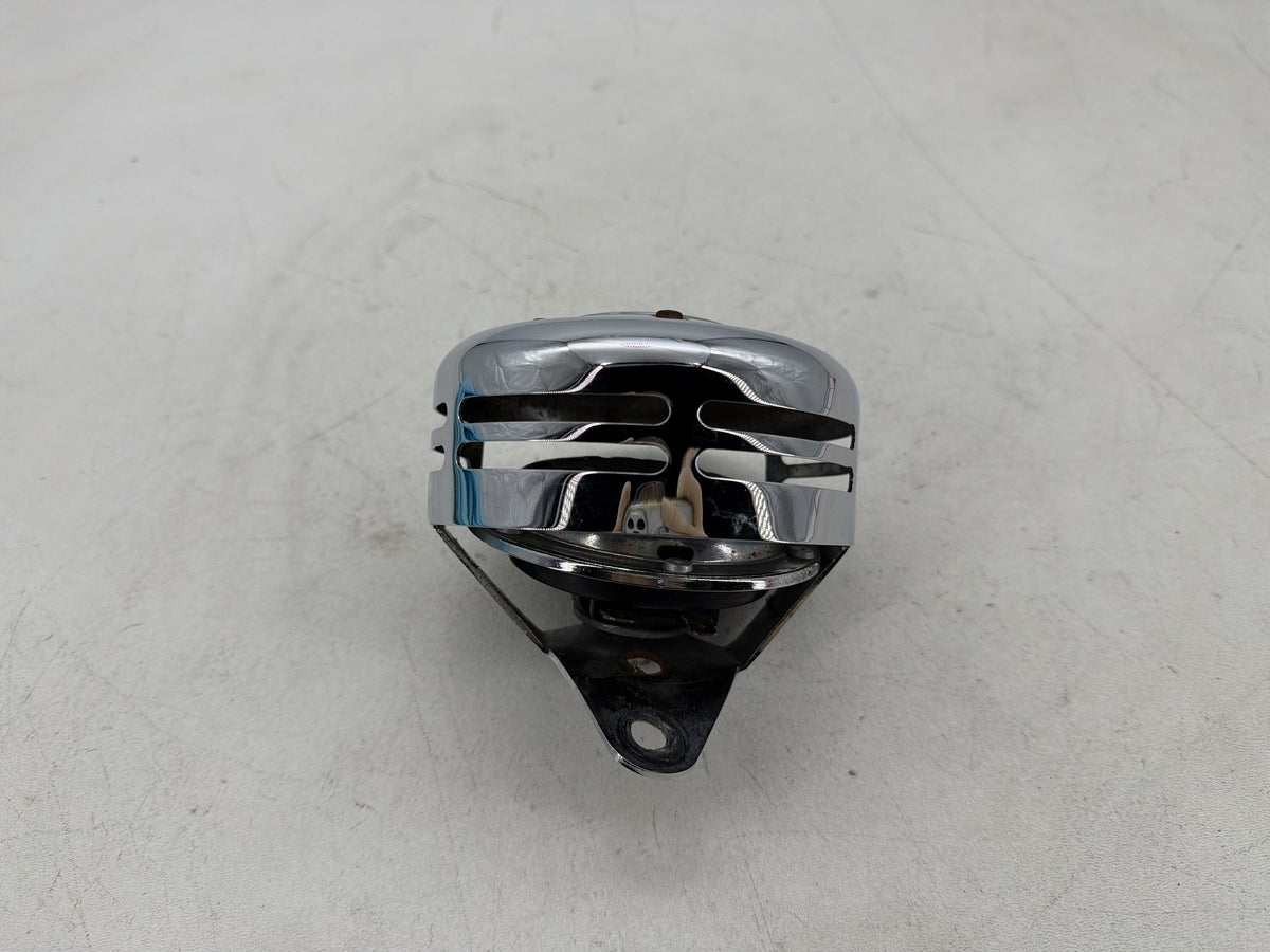 2005 Harley Dyna Wide Glide FXDWG Horn Signal Klaxon Chrome Cover Old Number 7