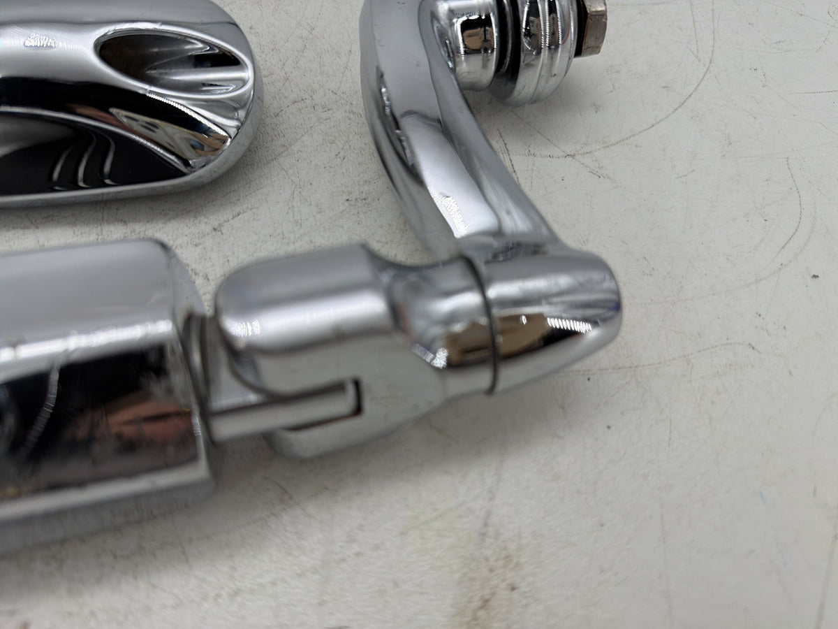 2010 Harley Street Glide Touring FLHX OEM Front Right Left Highway Foot Pegs