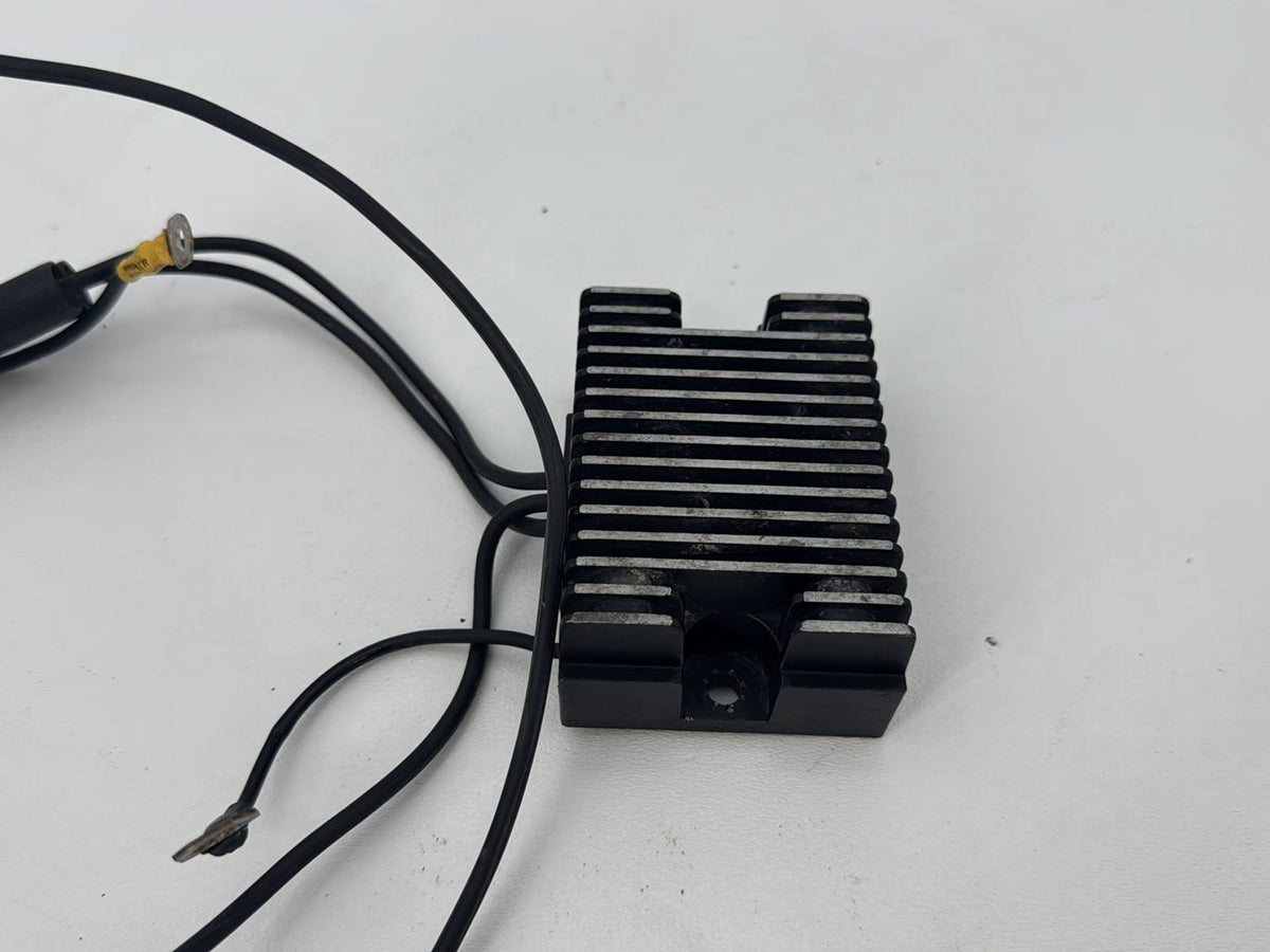 1999 Harley Dyna FXDWG Wide Glide OEM Voltage Regulator Rectifier 74518-99A
