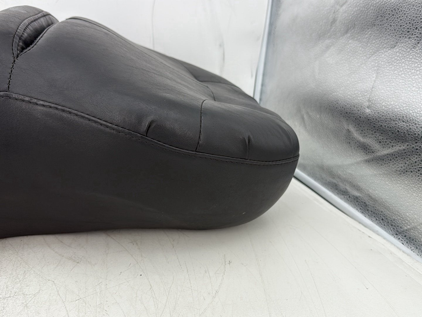 2006 Harley Electra Glide Touring Classic FLHTCI OEM Passenger Rider Driver Seat Saddle
