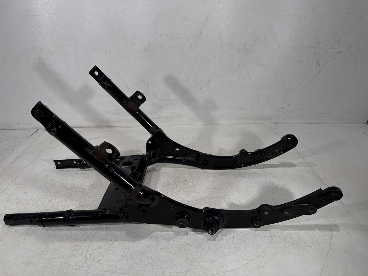 13 Harley Street Glide Touring FLHX OEM Rear Back Sub Frame Rail Bar 48079-09BHP
