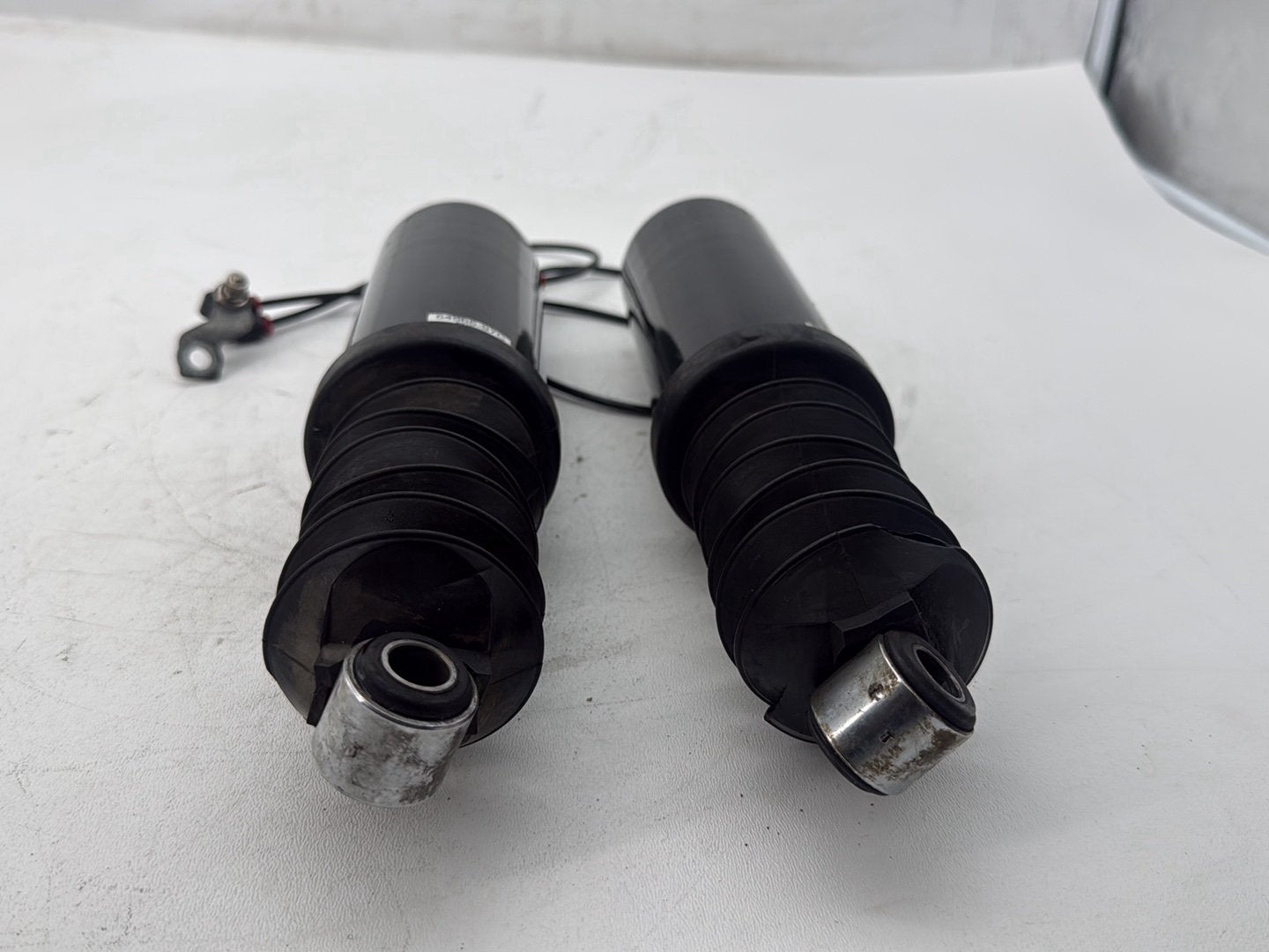 2007 Harley Touring Electra Glide Police OEM Rear Left Right Shock Absorbers 13"