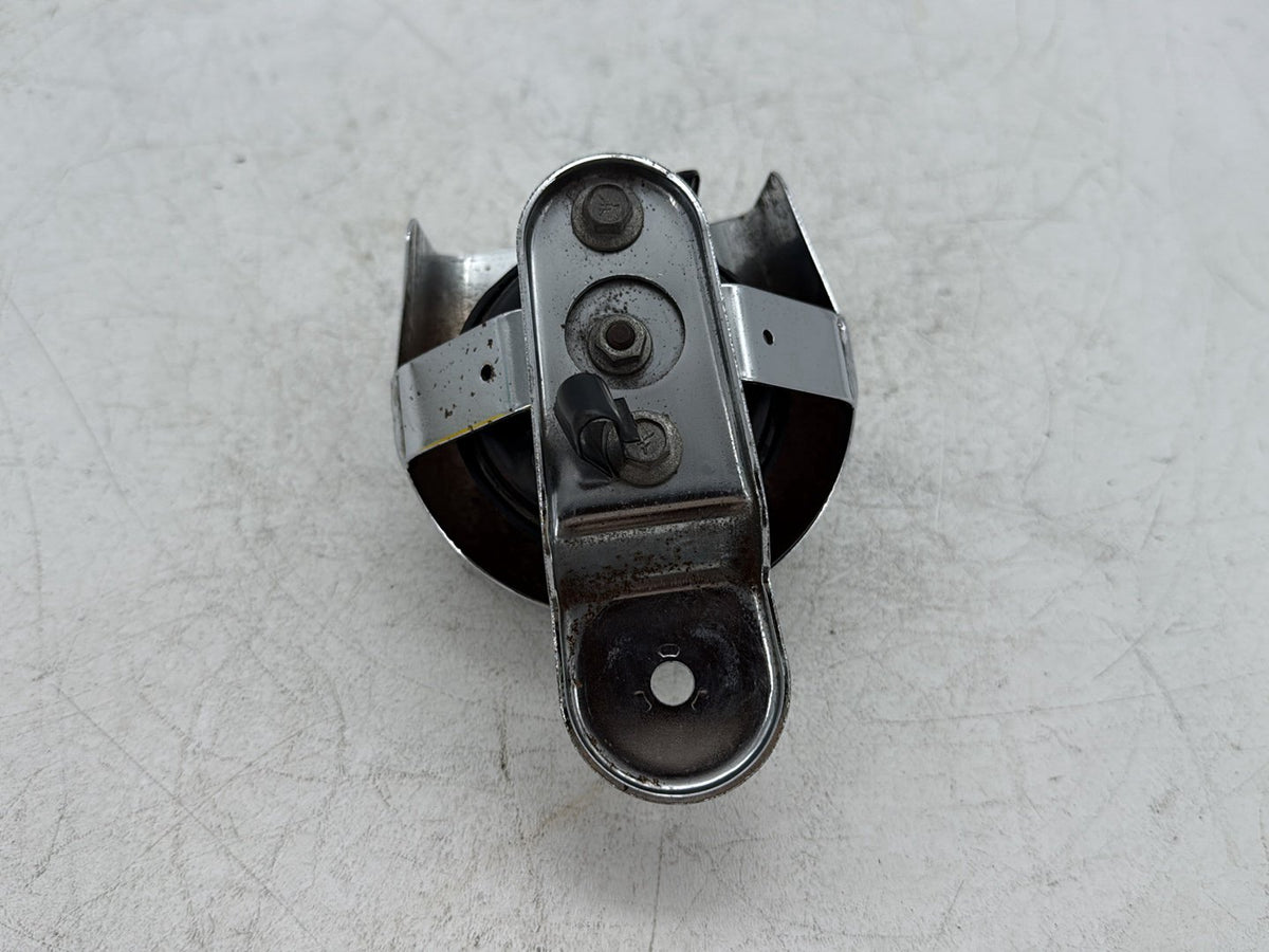 2009 Harley Road King Touring Police OEM Horn Signal Klaxon Chrome Cover