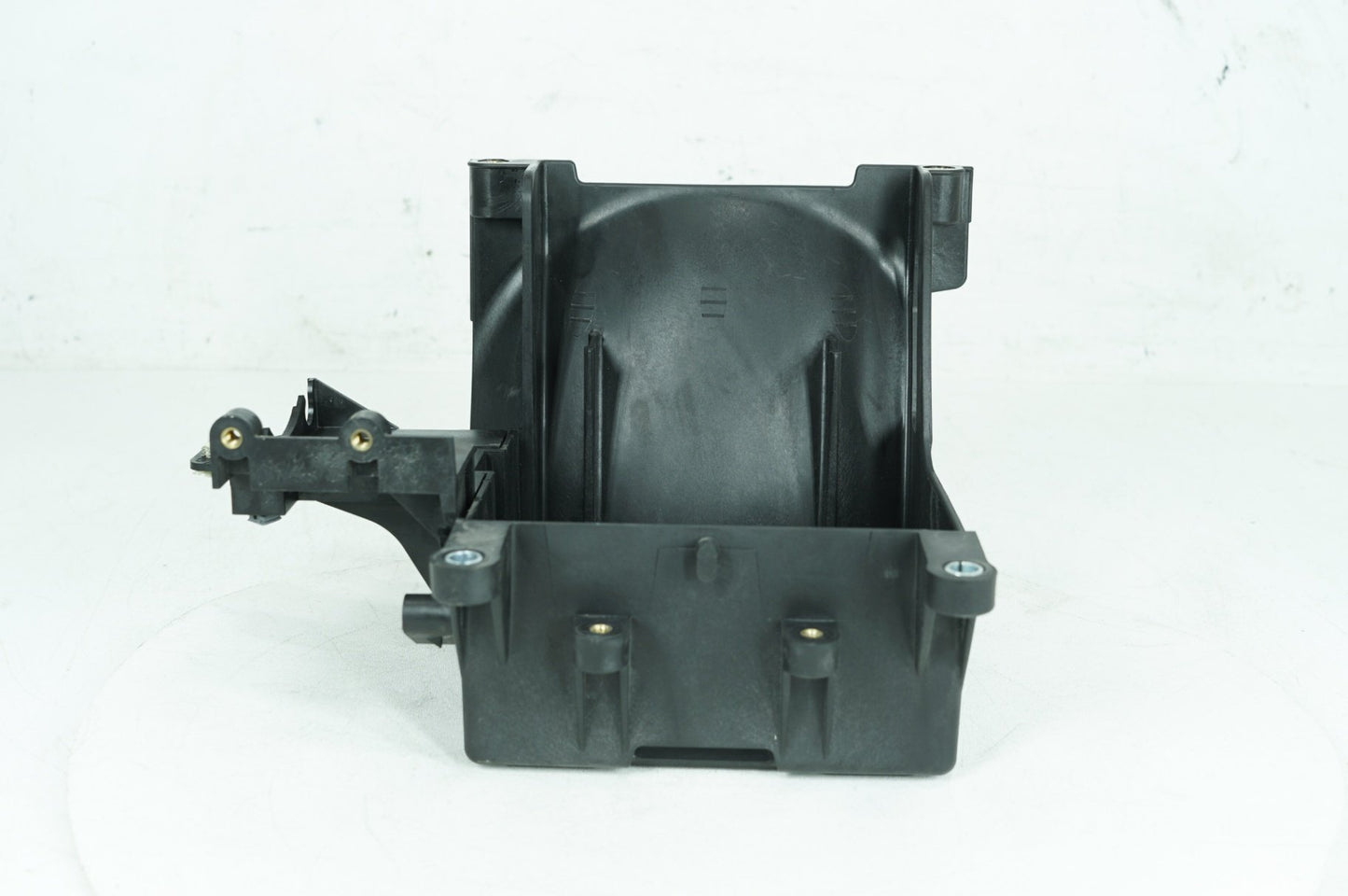 2008 - 2016 Harley-Davidson Touring Electra Glide Ultra Lower Battery Tray Stay Box Cover Panel 66000010