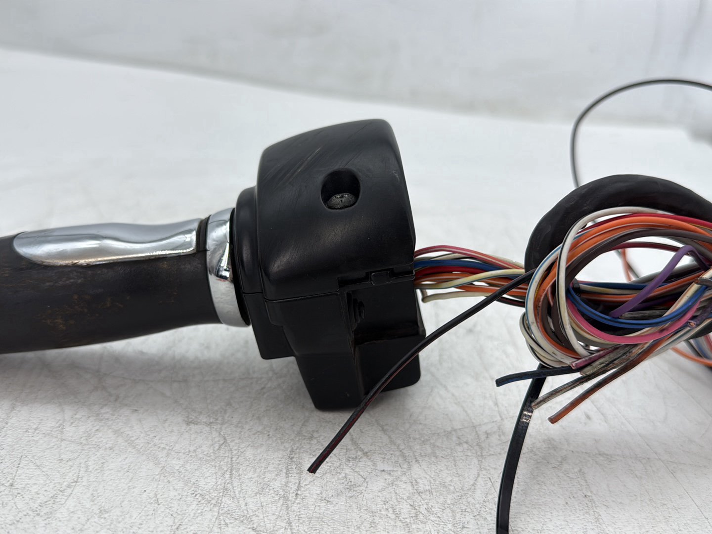 2010 Harley Street Glide Touring FLHX OEM Right Engine Start Kill Switches Controls