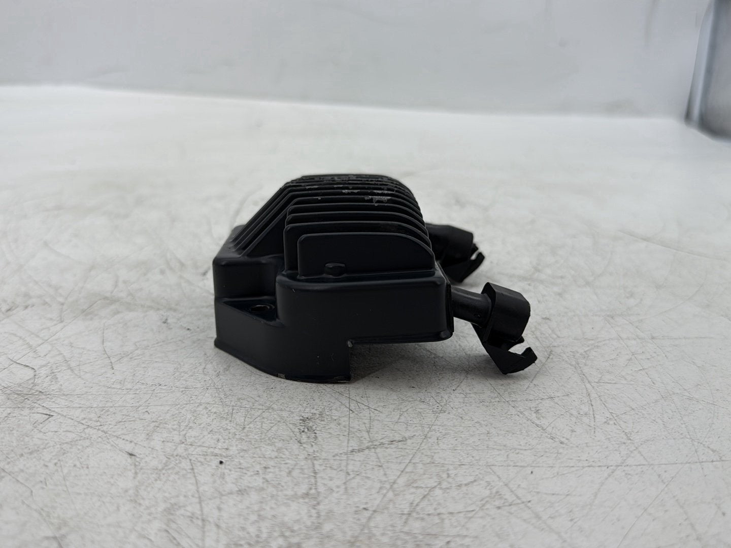 2008 Harley Dyna FXDL Low Rider Anniversary OEM Voltage Regulator Rectifier