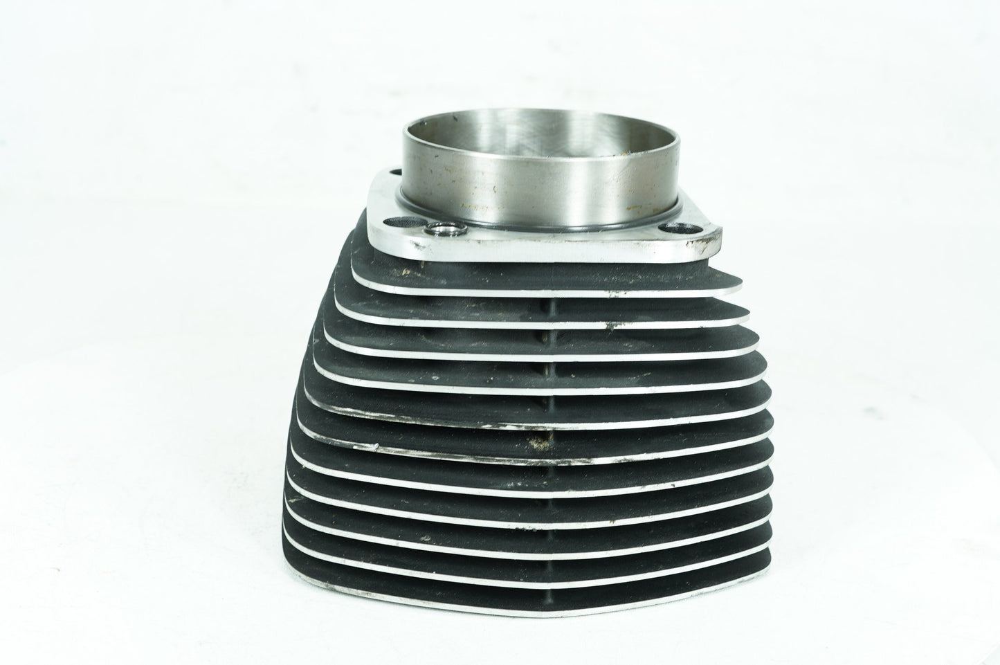 1999 - 2006 Harley-Davidson Softail Heritage Twin Cam Engine Jug 1 Cylinder Barrel  	16526-99