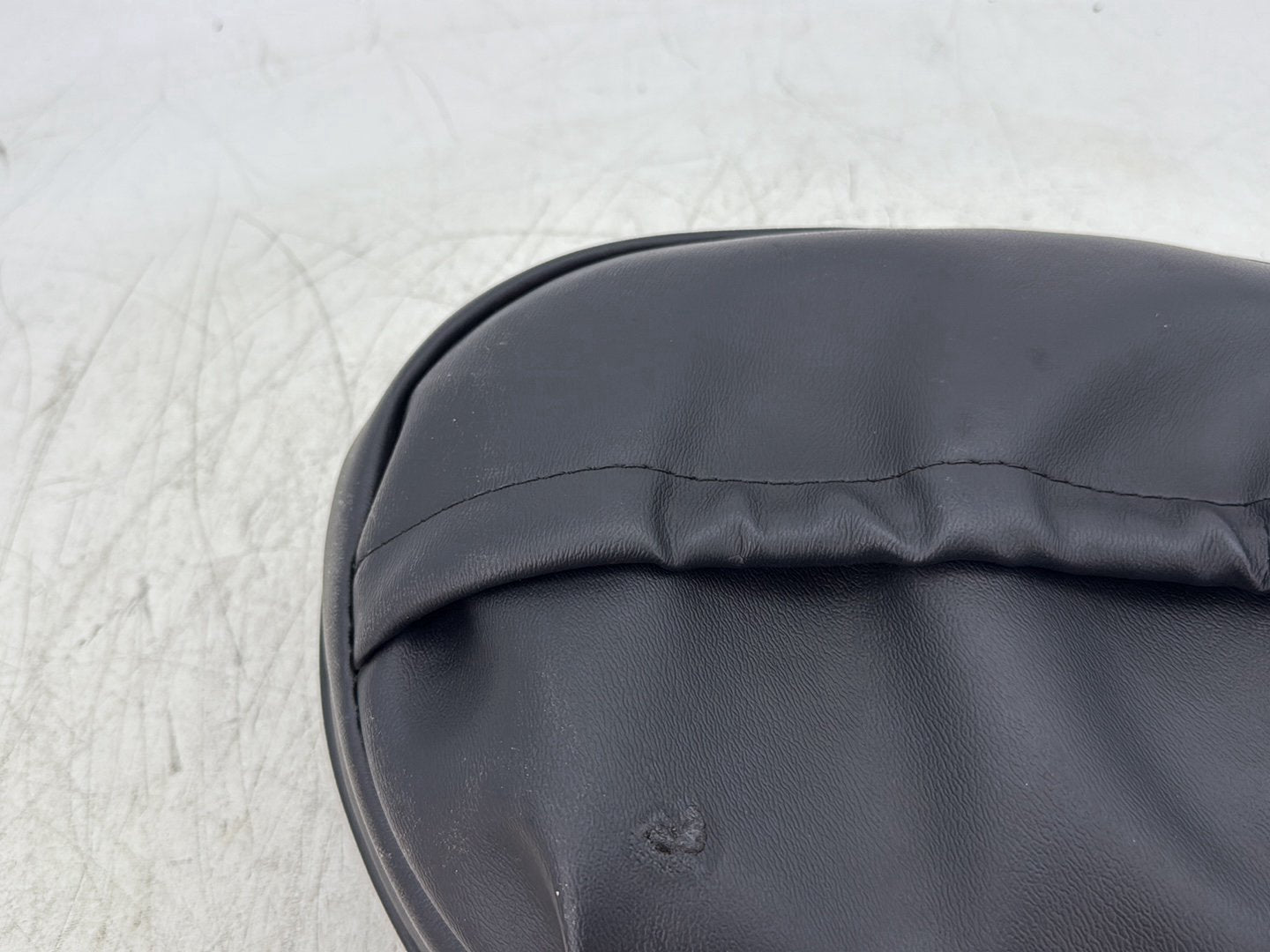 1998 Harley Touring FLHTCUI Electra Glide Ultra OEM Rider Driver Backrest Adjustable Cushion Pad