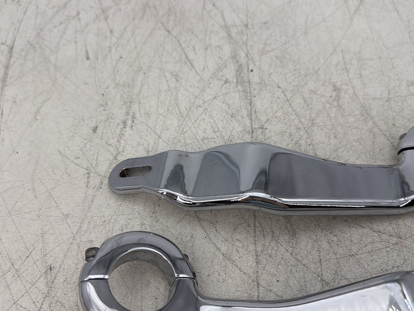 2015 Harley Road Glide Touring FLTRXS OEM Strap Hook Tie Down Bracket Hangers