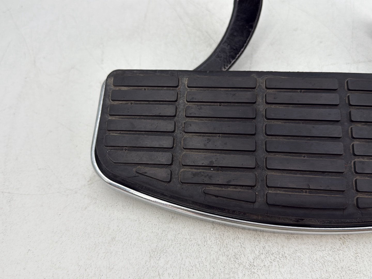 2007 - 2012 Harley-Davidson Touring Electra Glide Ultra Right Driver 1 Floorboard Foot Rest
