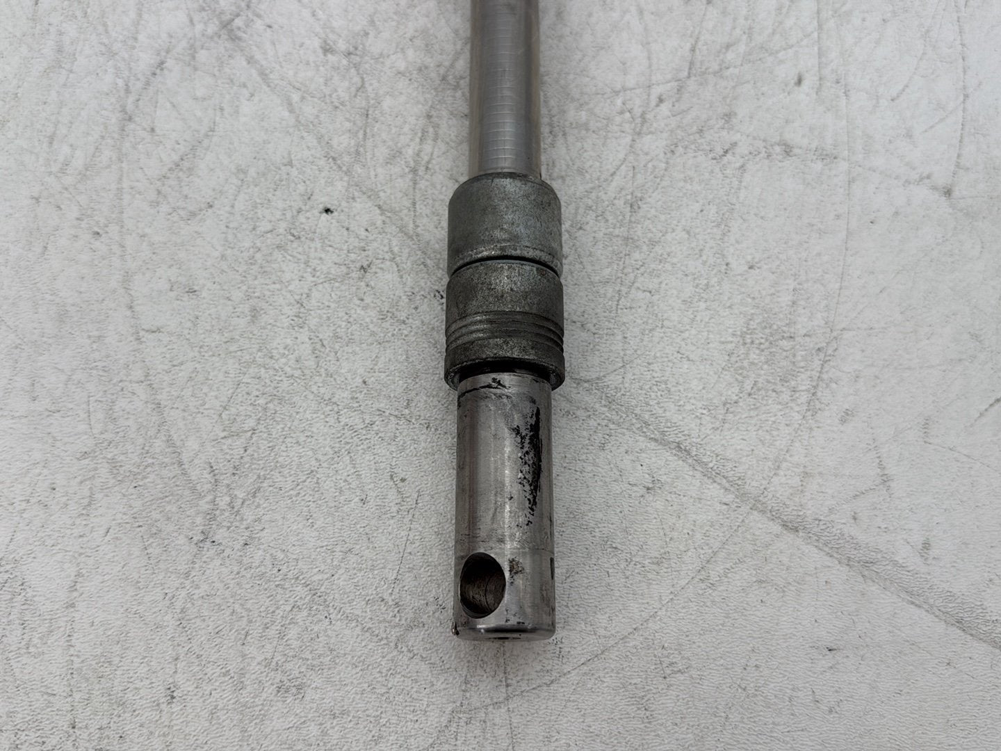2000 Harley Dyna FXDWG Wide Glide OEM Front Wheel Axle Bolt Shaft