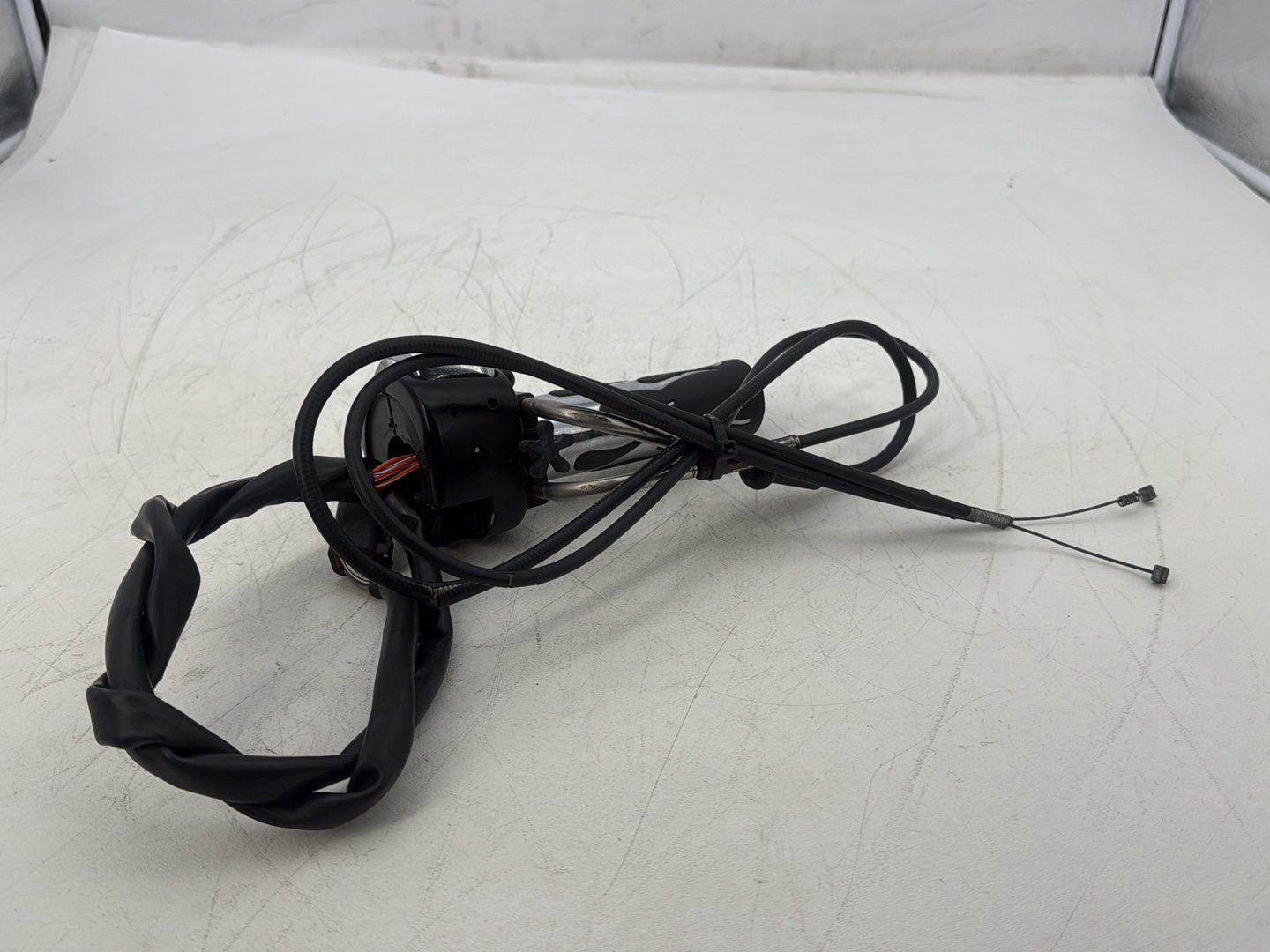 2006 Harley Softail FLSTCI Heritage Classic OEM Right Engine Start Kill Switches Controls