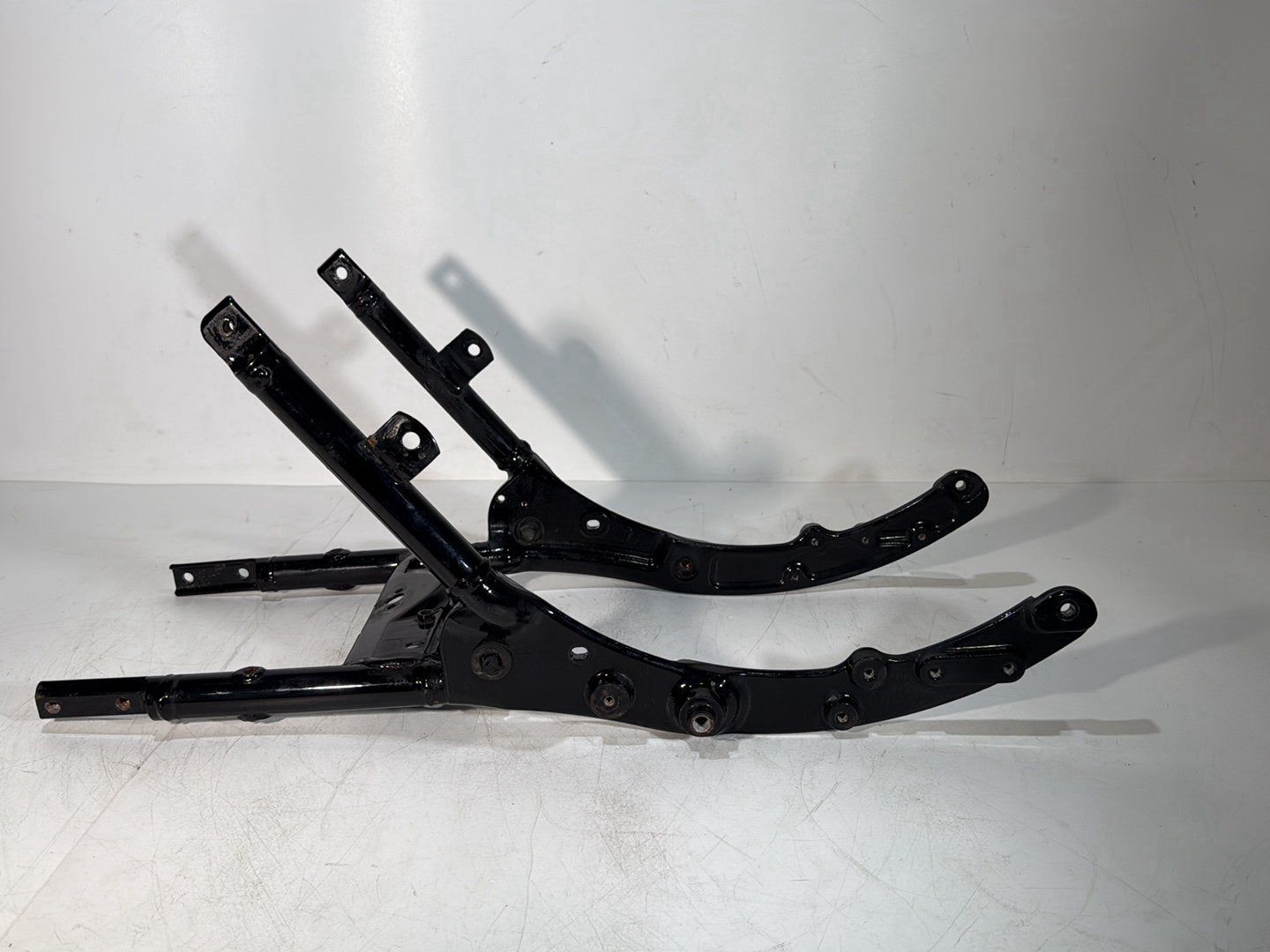 2008 - 2016 Harley-Davidson Touring Electra Glide Ultra Rear Sub Frame Subframe Tail Rail 	48079-09BHP