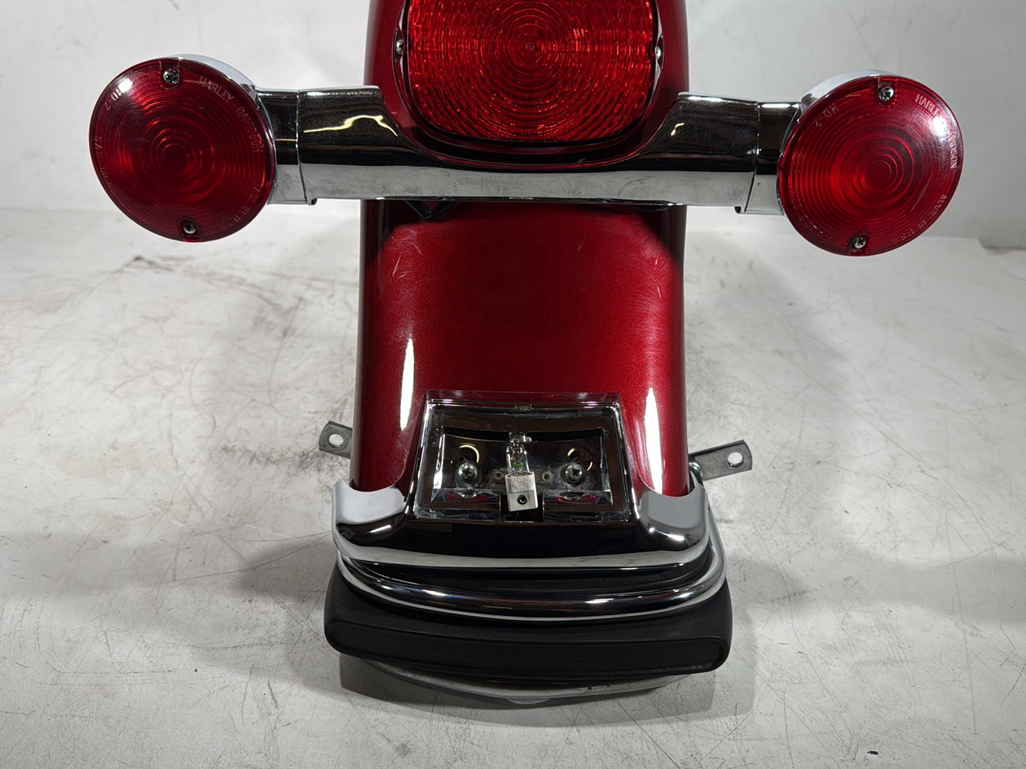 2007 Harley Touring FLHTC Electra Glide Classic OEM Rear Wheel Fender Turn Signal Indicators