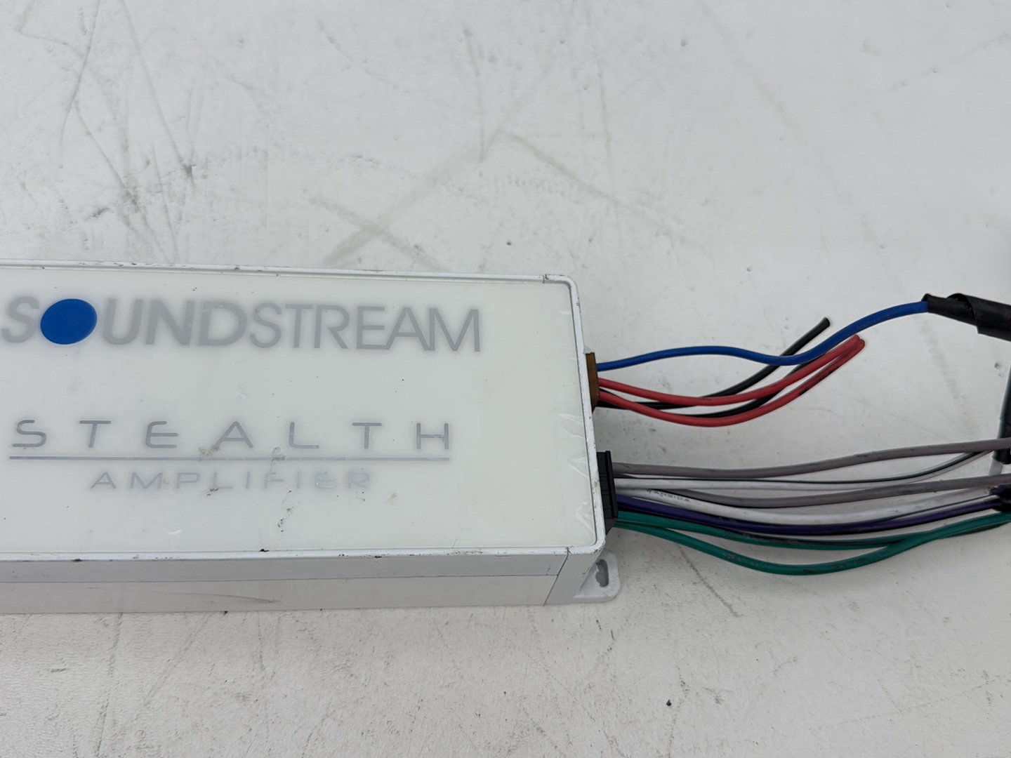2011 Harley Electra Glide Ultra FLHTK OEM Radio Stereo Audio Sound Amplifier Amp